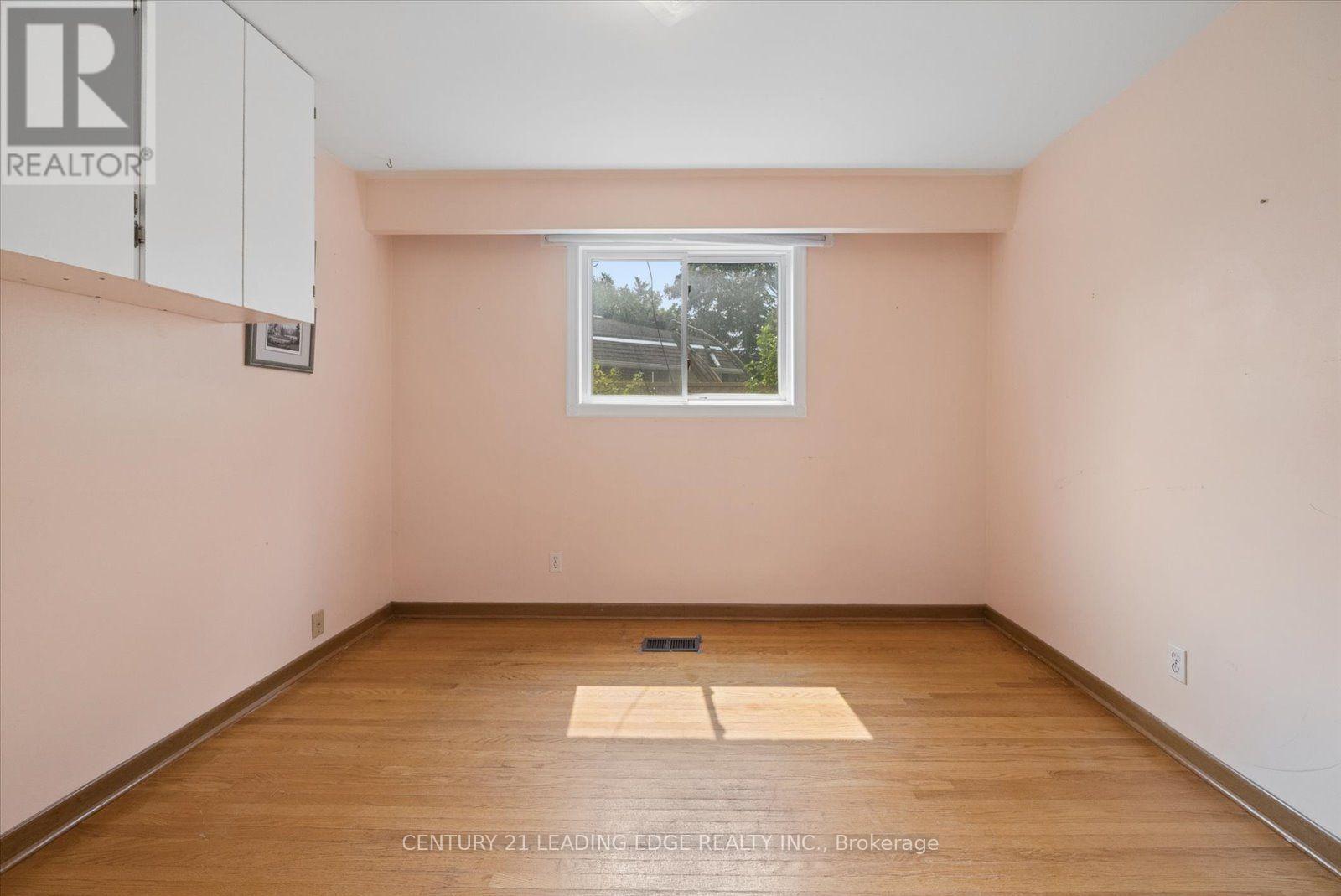 6 Thomas Kinnear Court Property Photo 37