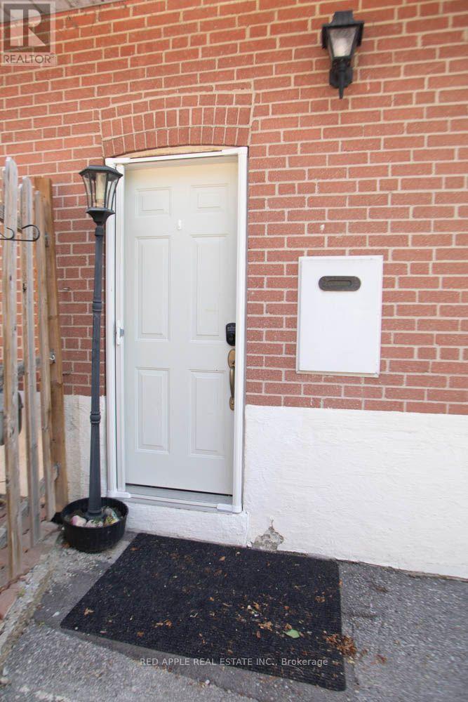 126 Longford Drive Property Photo 3