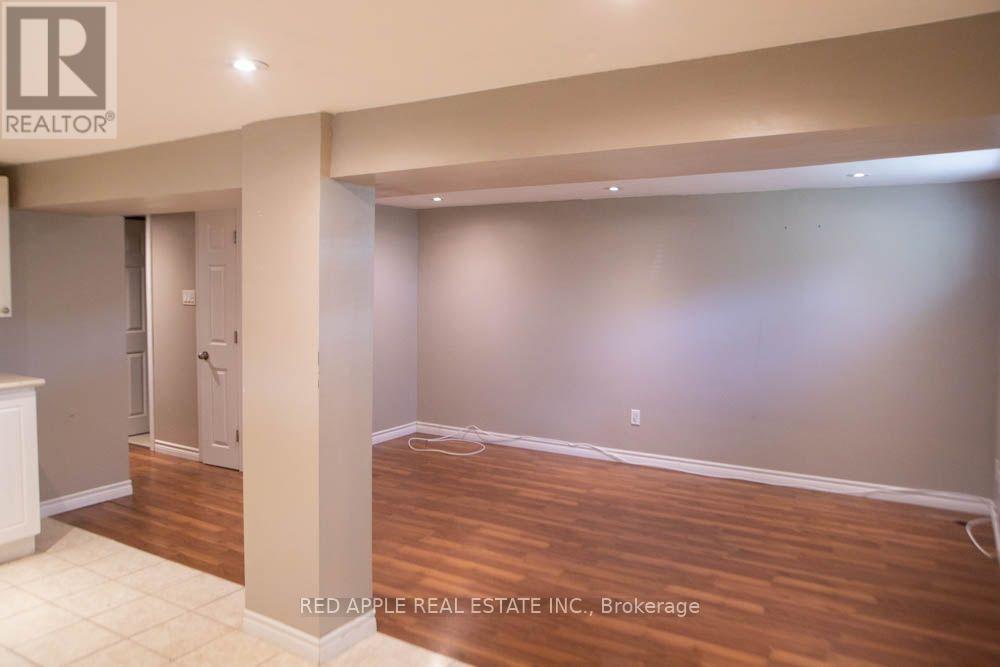 126 Longford Drive Property Photo 8