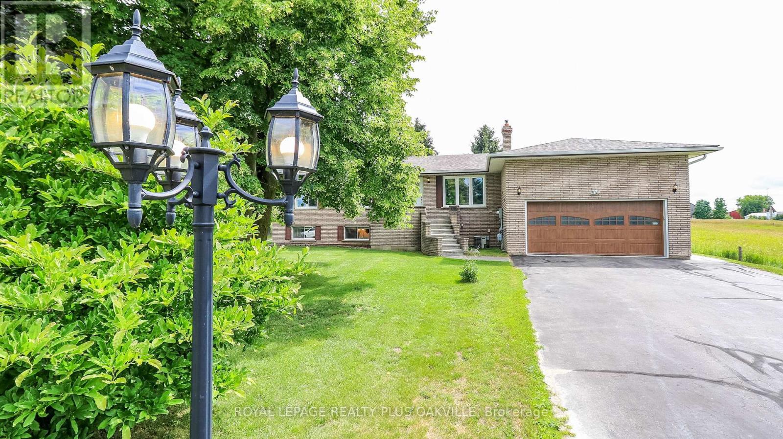 52 Denney Drive Property Photo 4