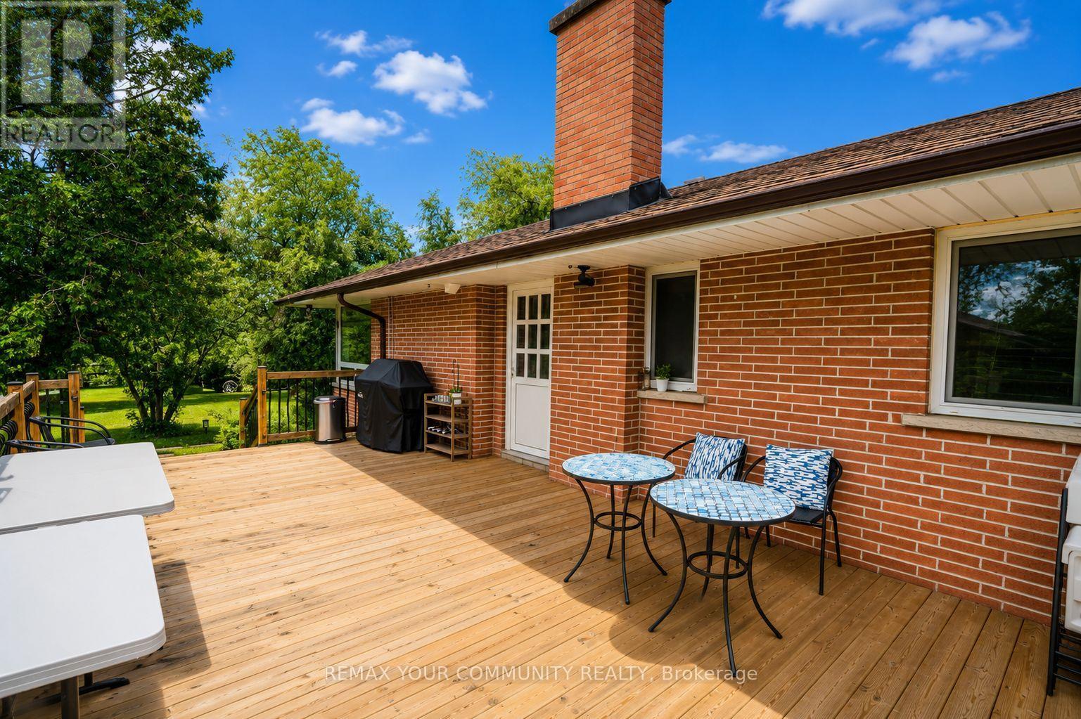 2950 17th Side Road Property Photo 17