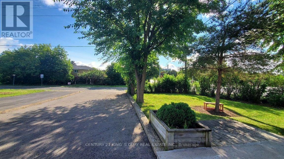 2 Robinson Street Property Photo 4