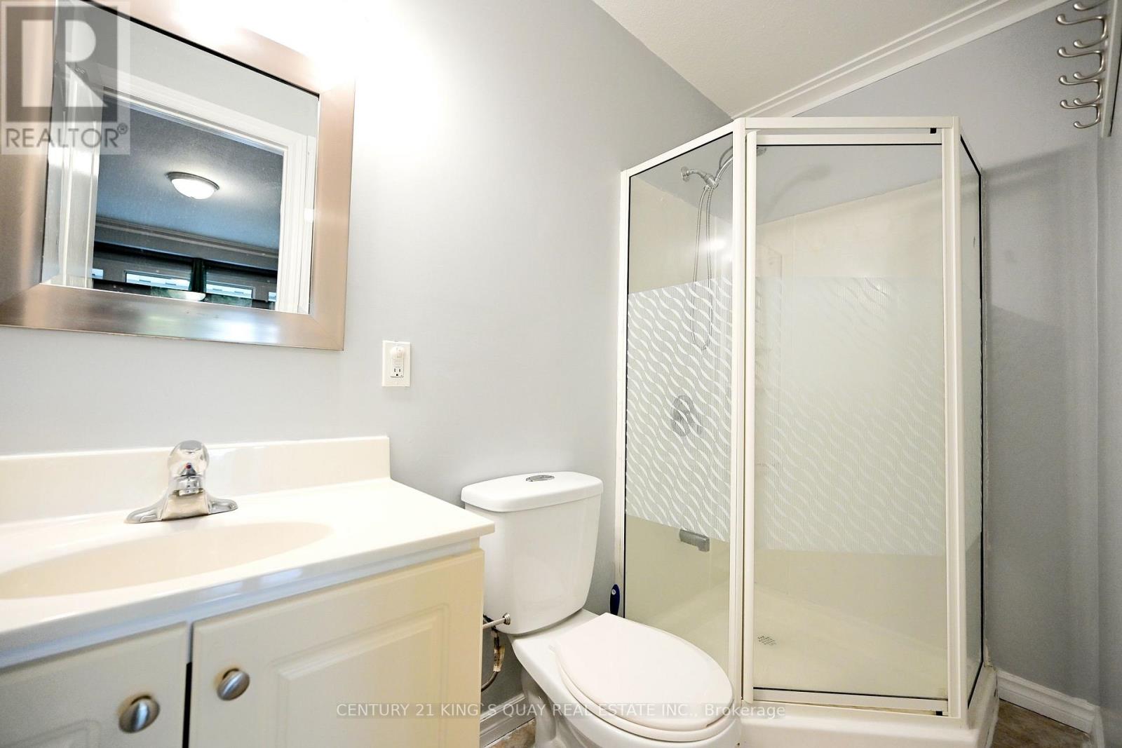 2 Robinson Street Property Photo 12