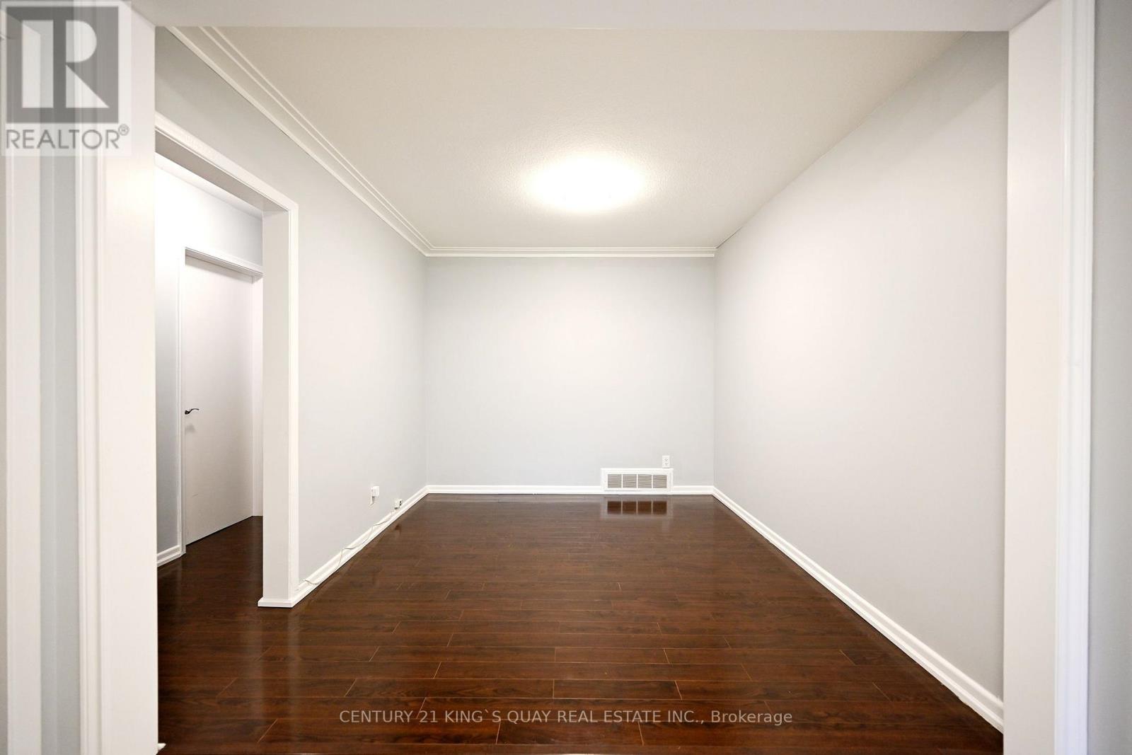 2 Robinson Street Property Photo 16