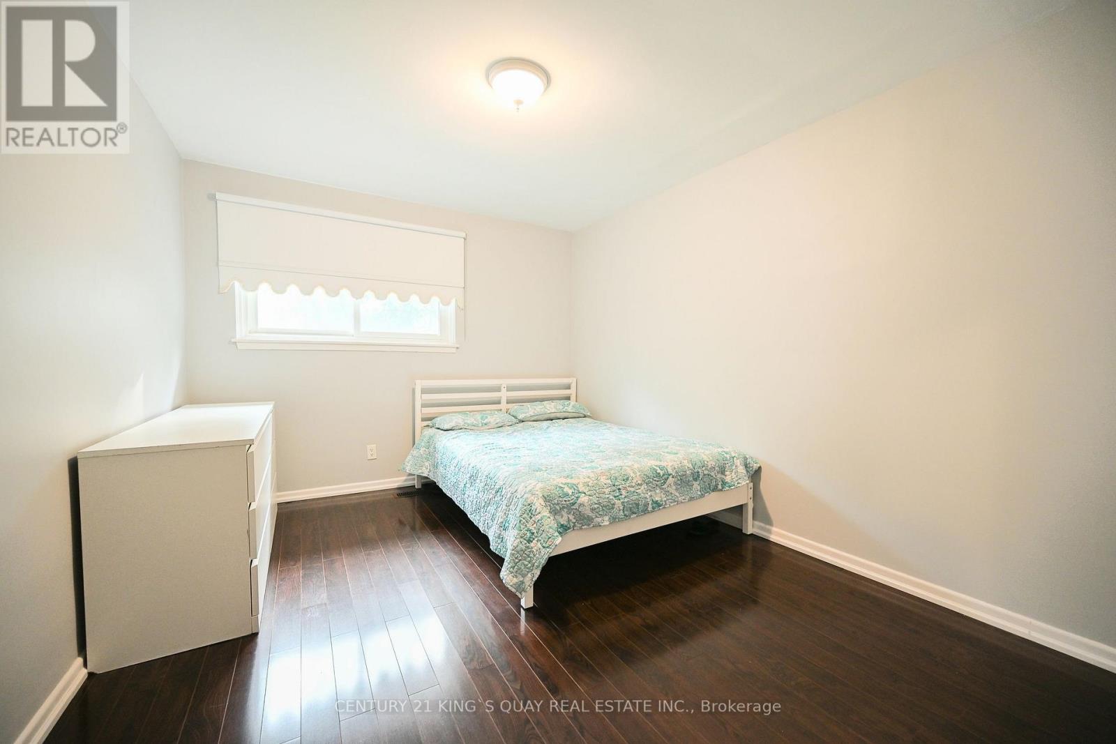 2 Robinson Street Property Photo 17