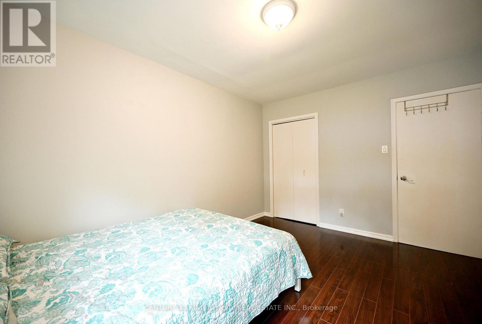 2 Robinson Street Property Photo 18