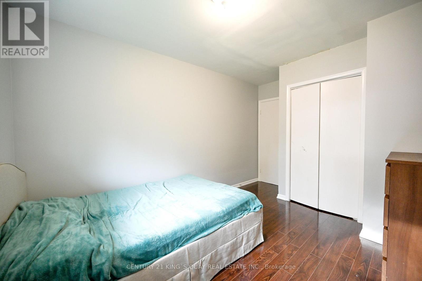 2 Robinson Street Property Photo 20