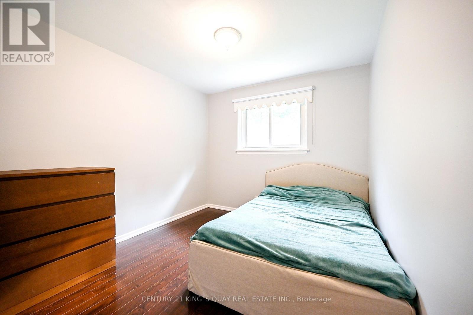 2 Robinson Street Property Photo 22