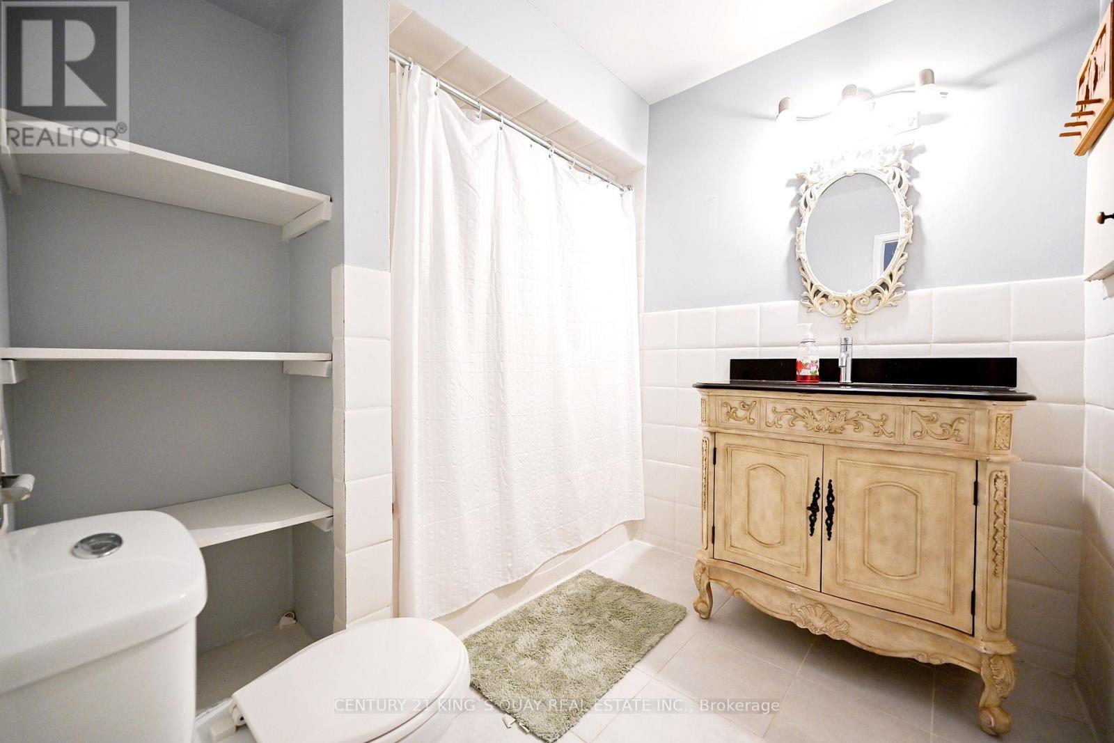 2 Robinson Street Property Photo 26