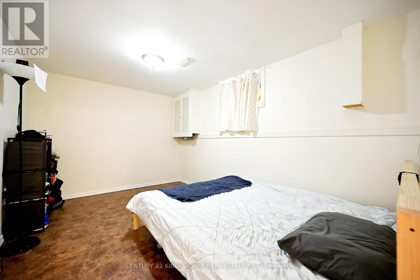 2 Robinson Street Property Photo 36