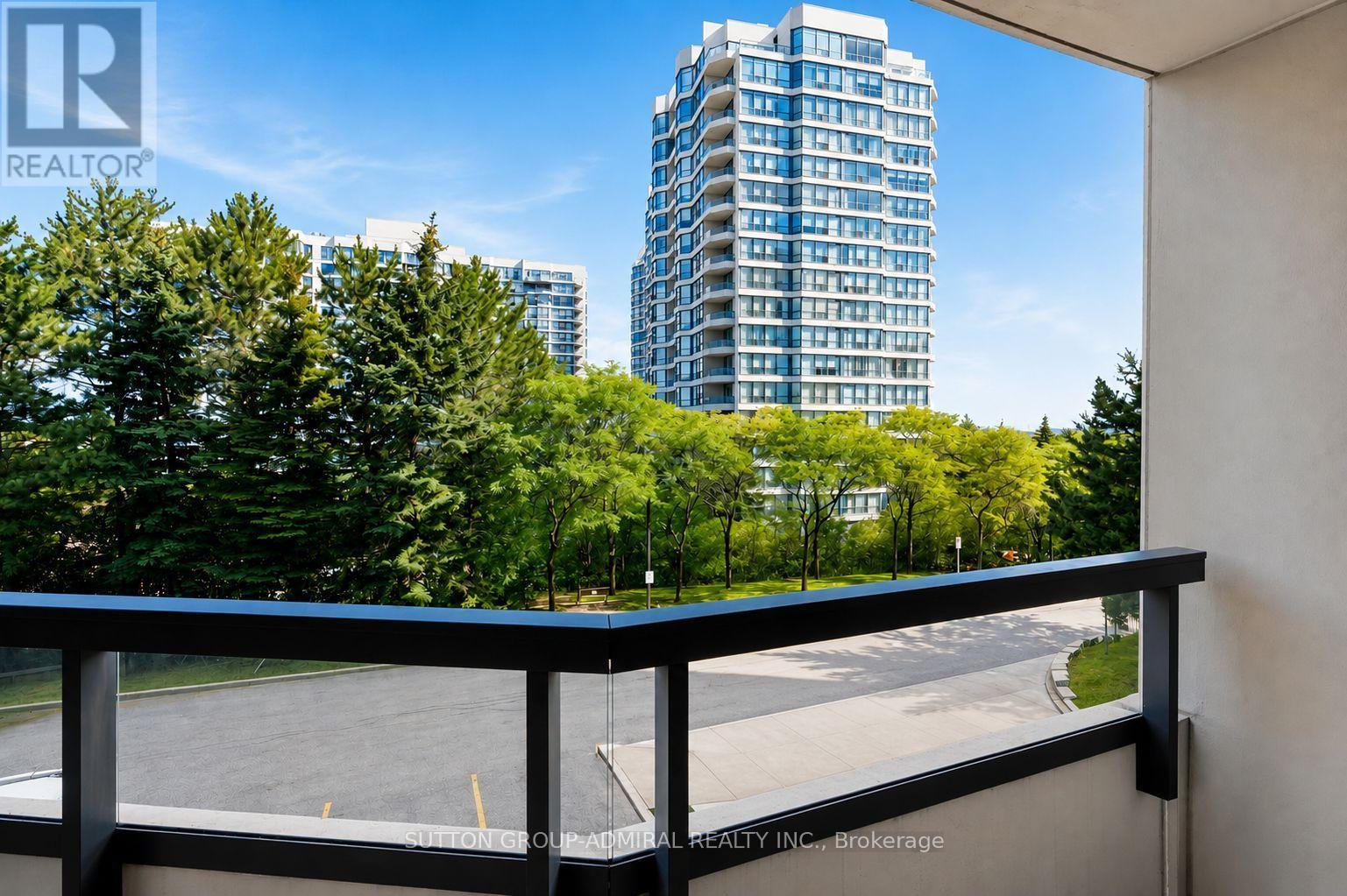 311 - 7250 Yonge Street Property Photo 8