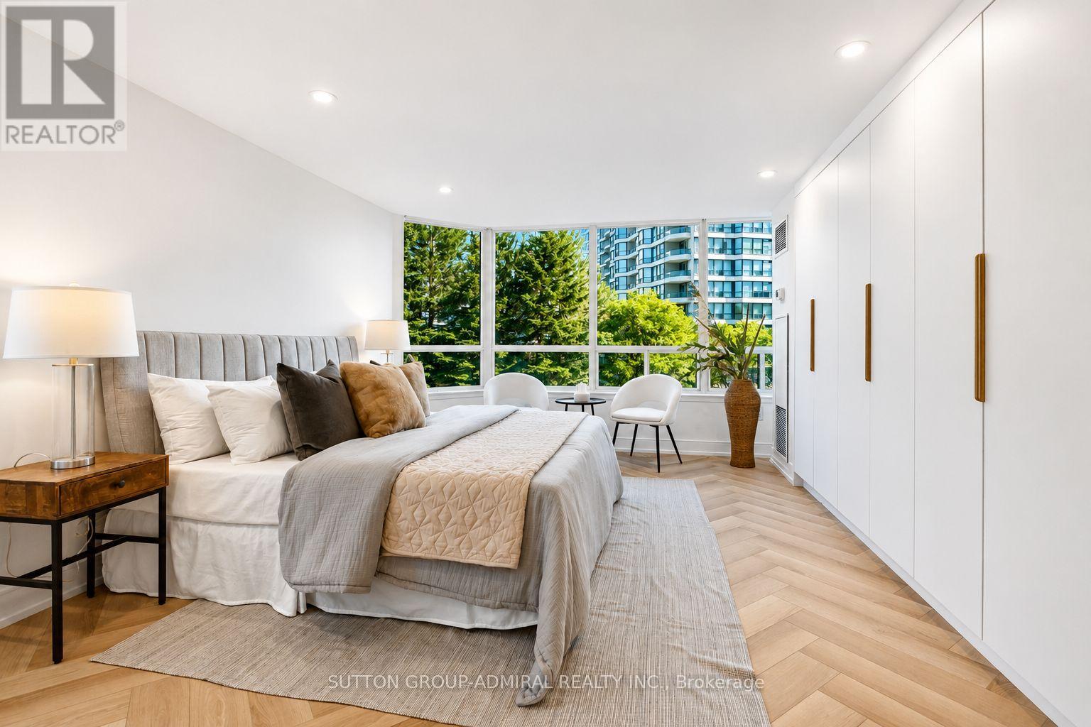 311 - 7250 Yonge Street Property Photo 11