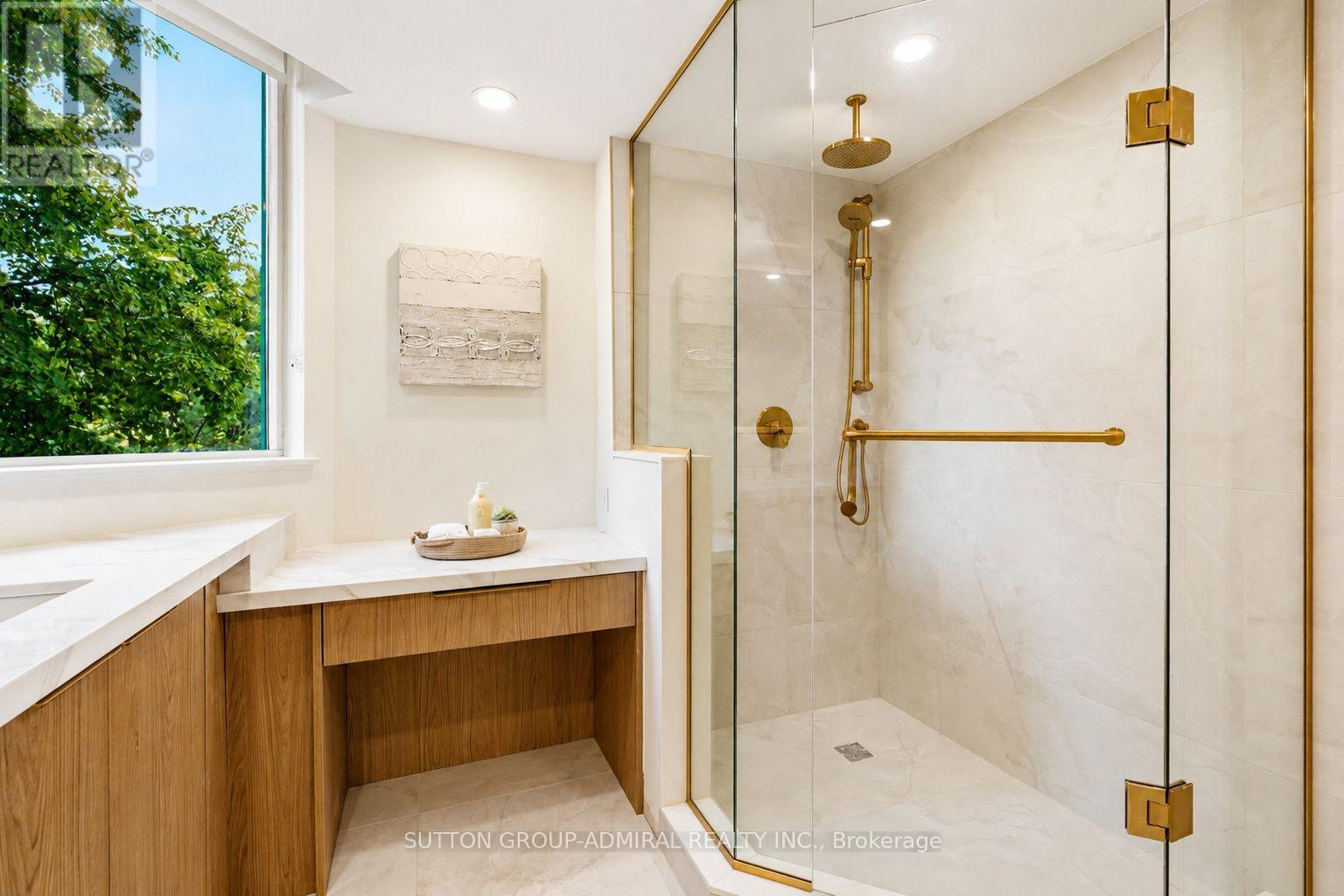 311 - 7250 Yonge Street Property Photo 14