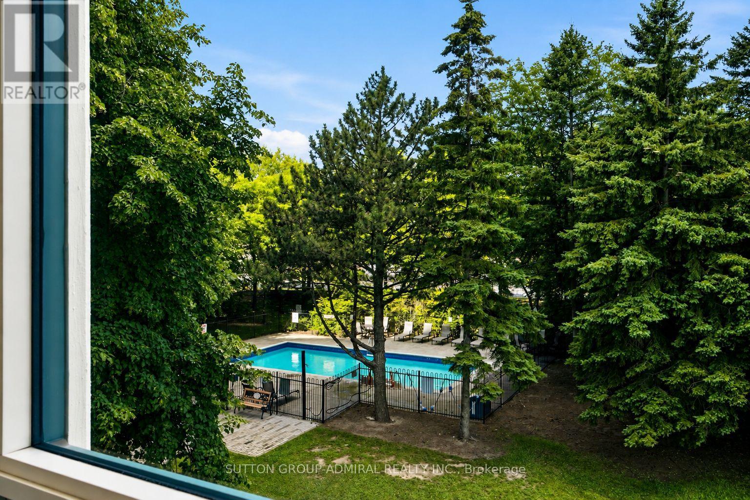 311 - 7250 Yonge Street Property Photo 16