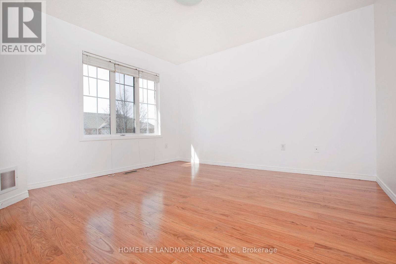 47 Waterton Crescent Property Photo 12