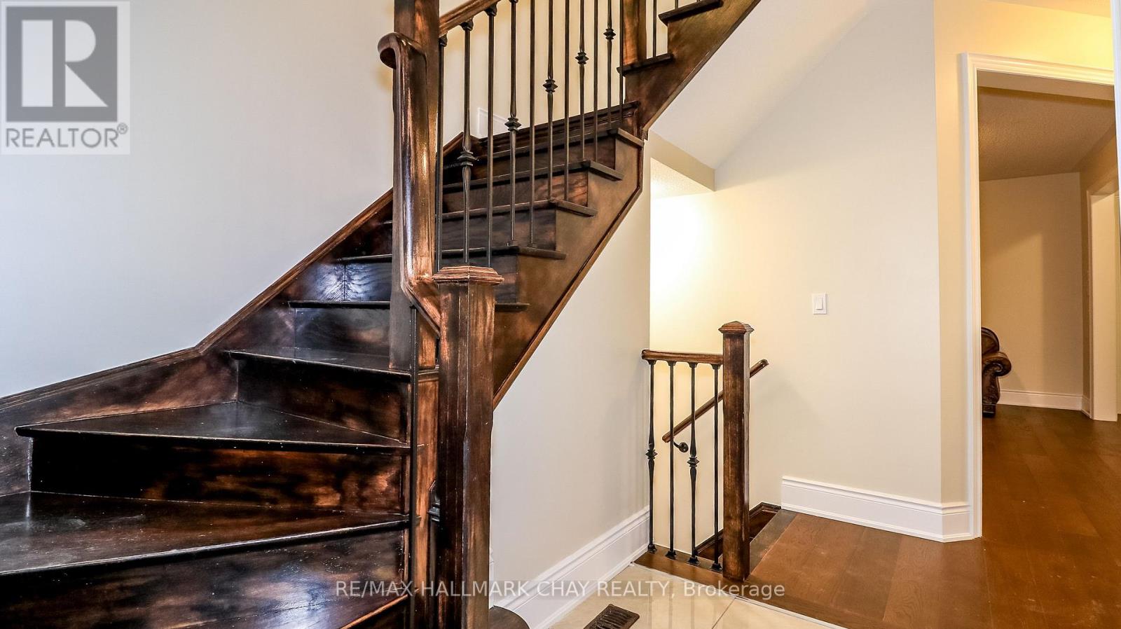 142 Gold Park Gate Property Photo 6