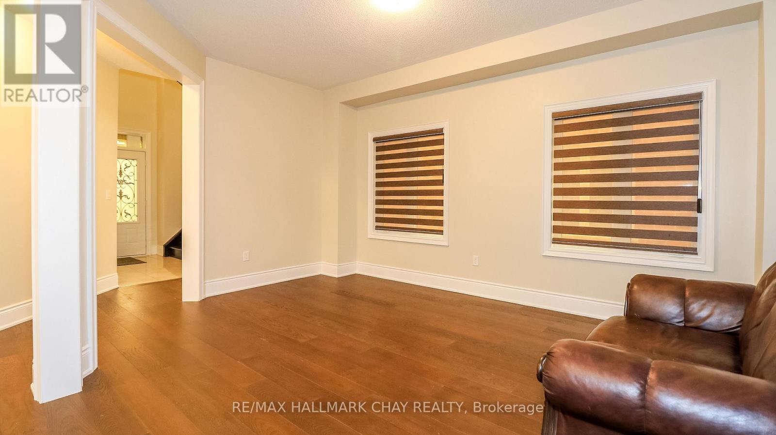 142 Gold Park Gate Property Photo 10