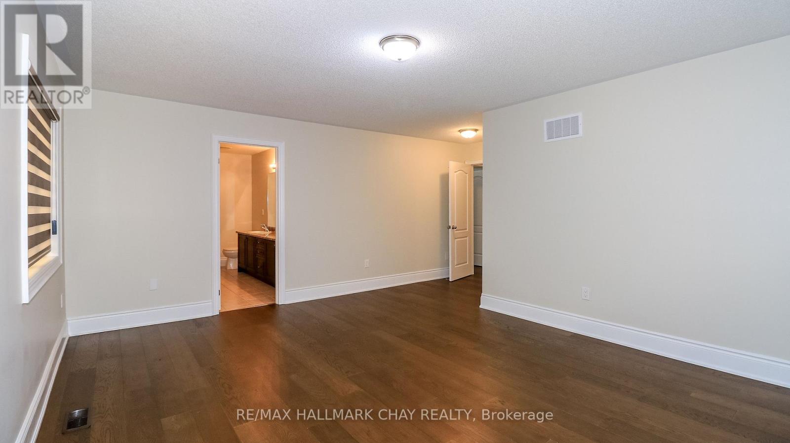 142 Gold Park Gate Property Photo 25