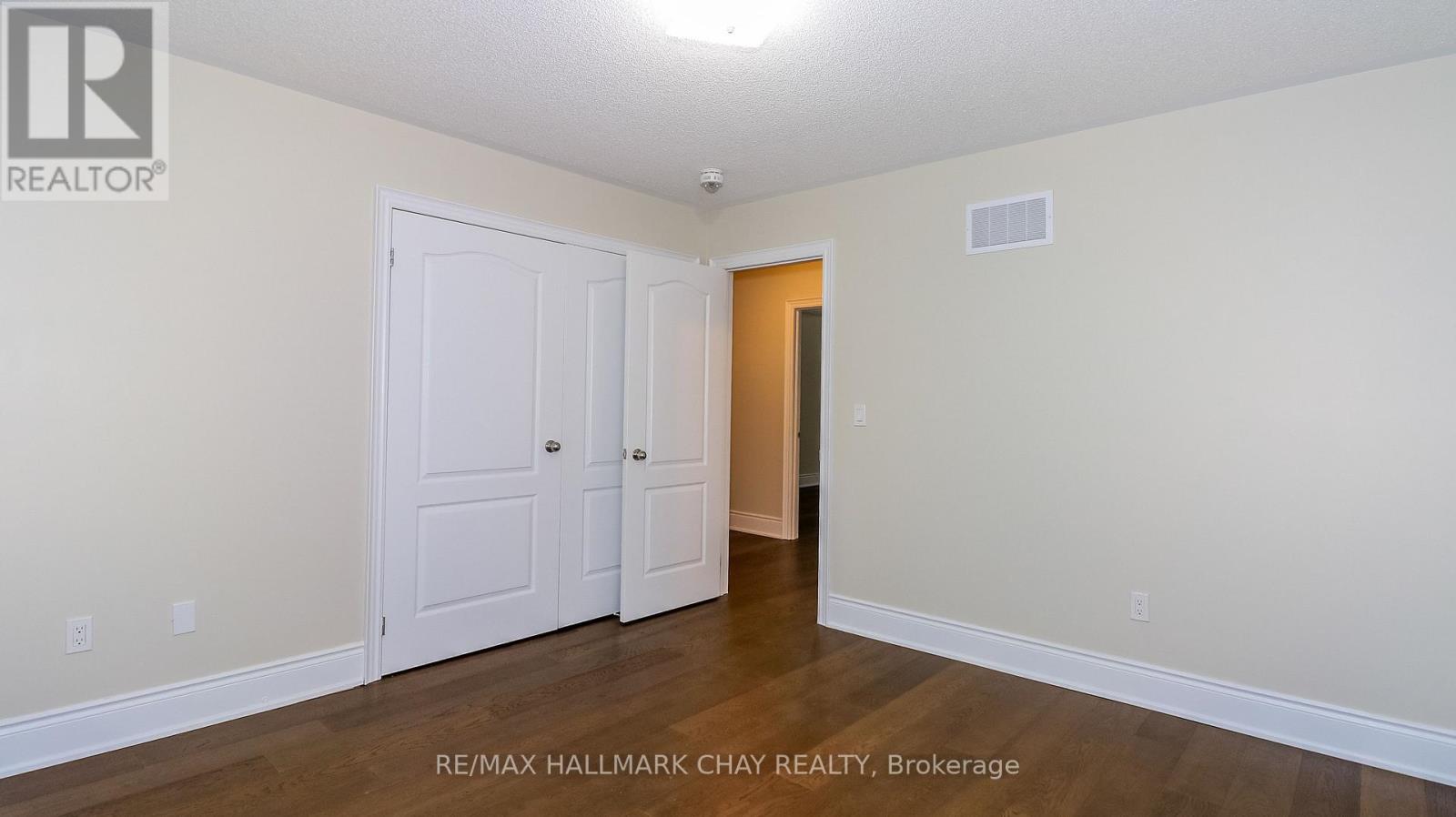 142 Gold Park Gate Property Photo 31