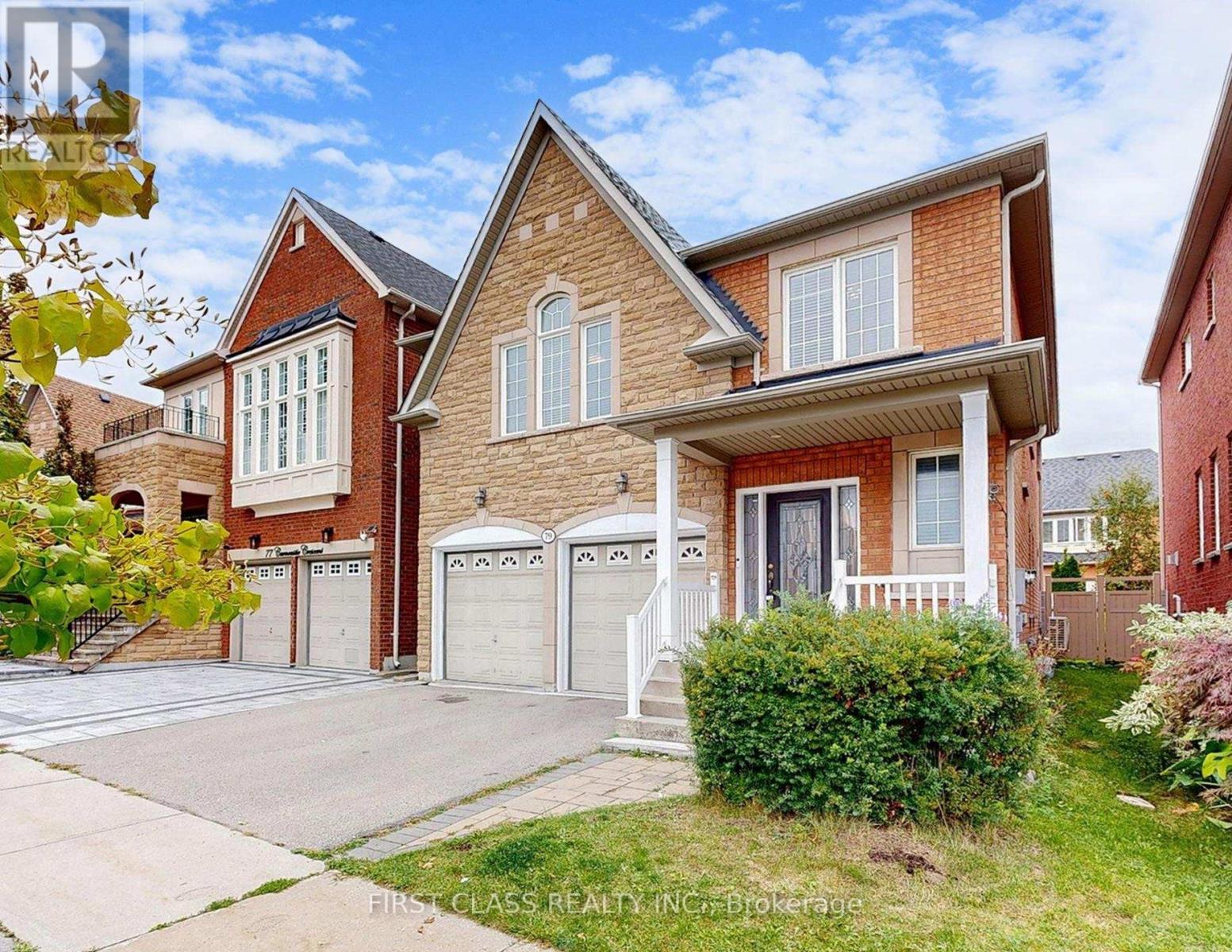 79 CARNOUSTIE CRESCENT Property Photo 1