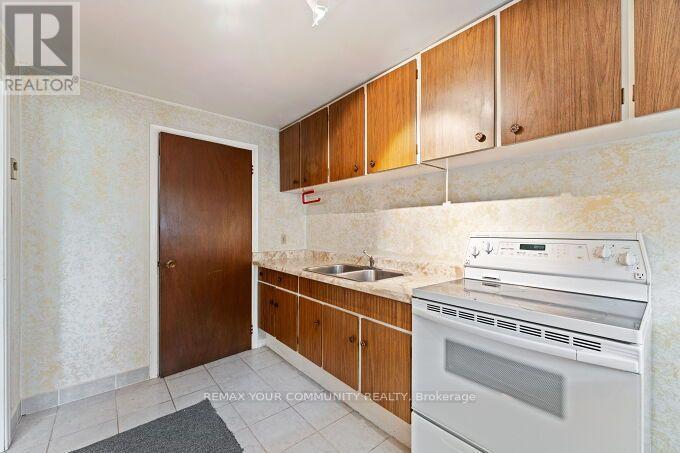225 16th Avenue Property Photo 27
