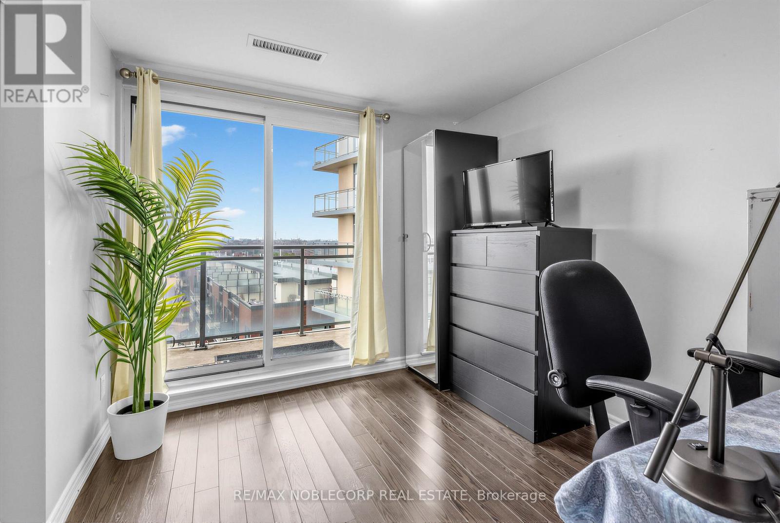 610 - 7730 Kipling Avenue Property Photo 15