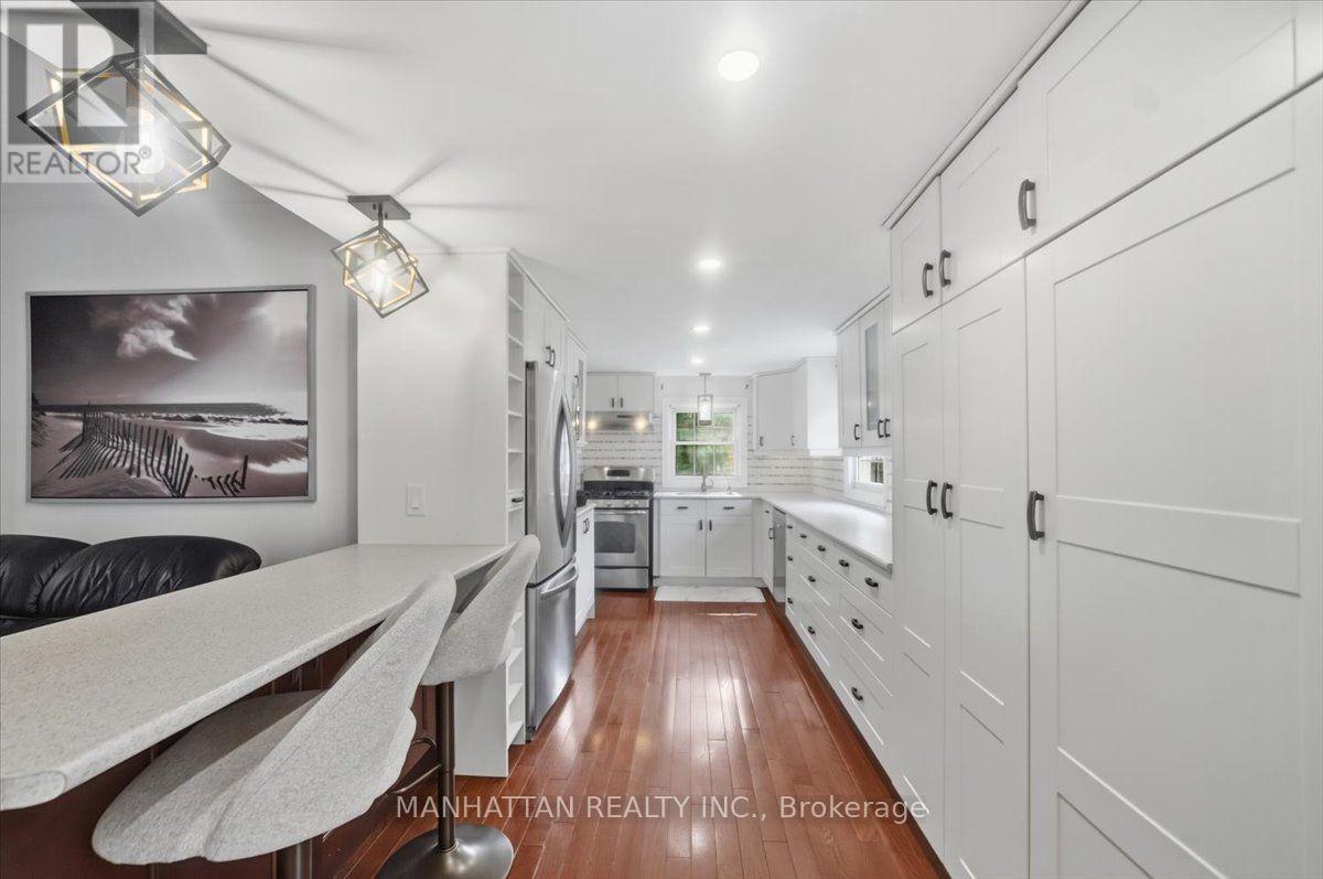 10 Victor Drive Property Photo 8