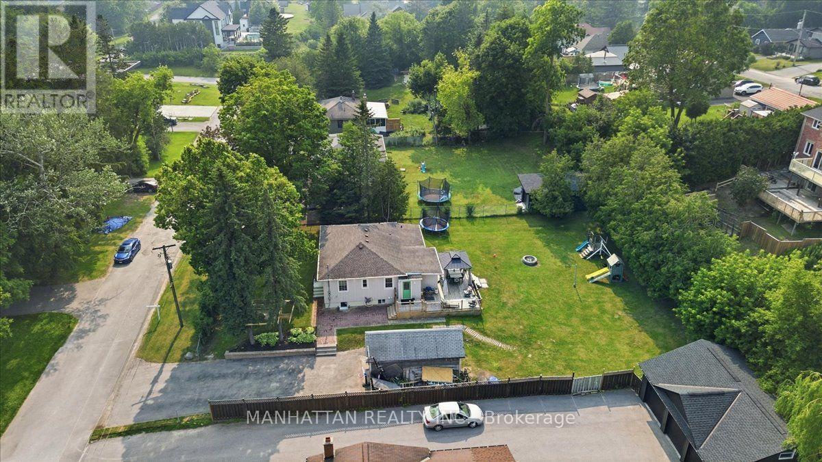 10 Victor Drive Property Photo 31
