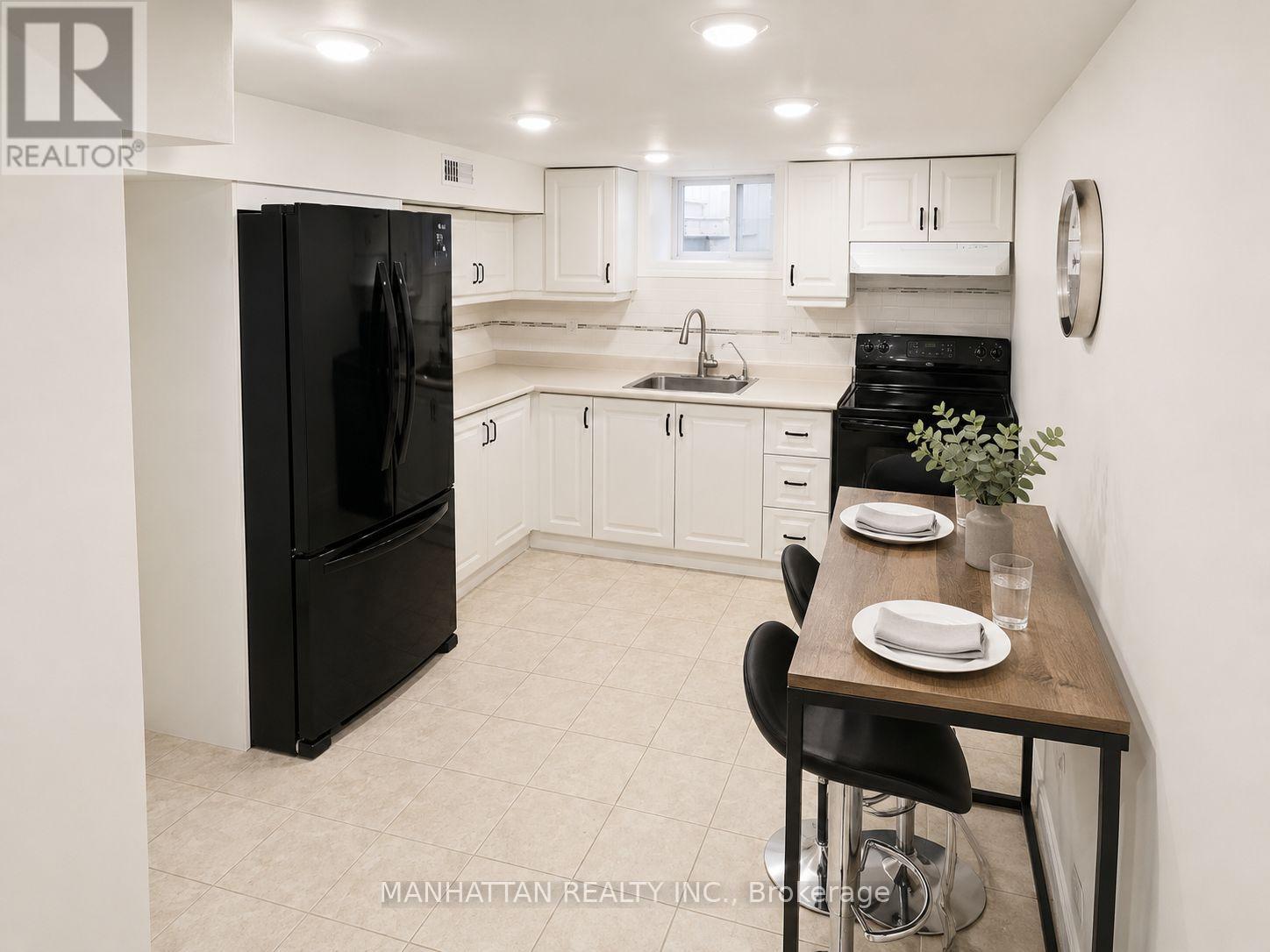 10 Victor Drive Property Photo 35