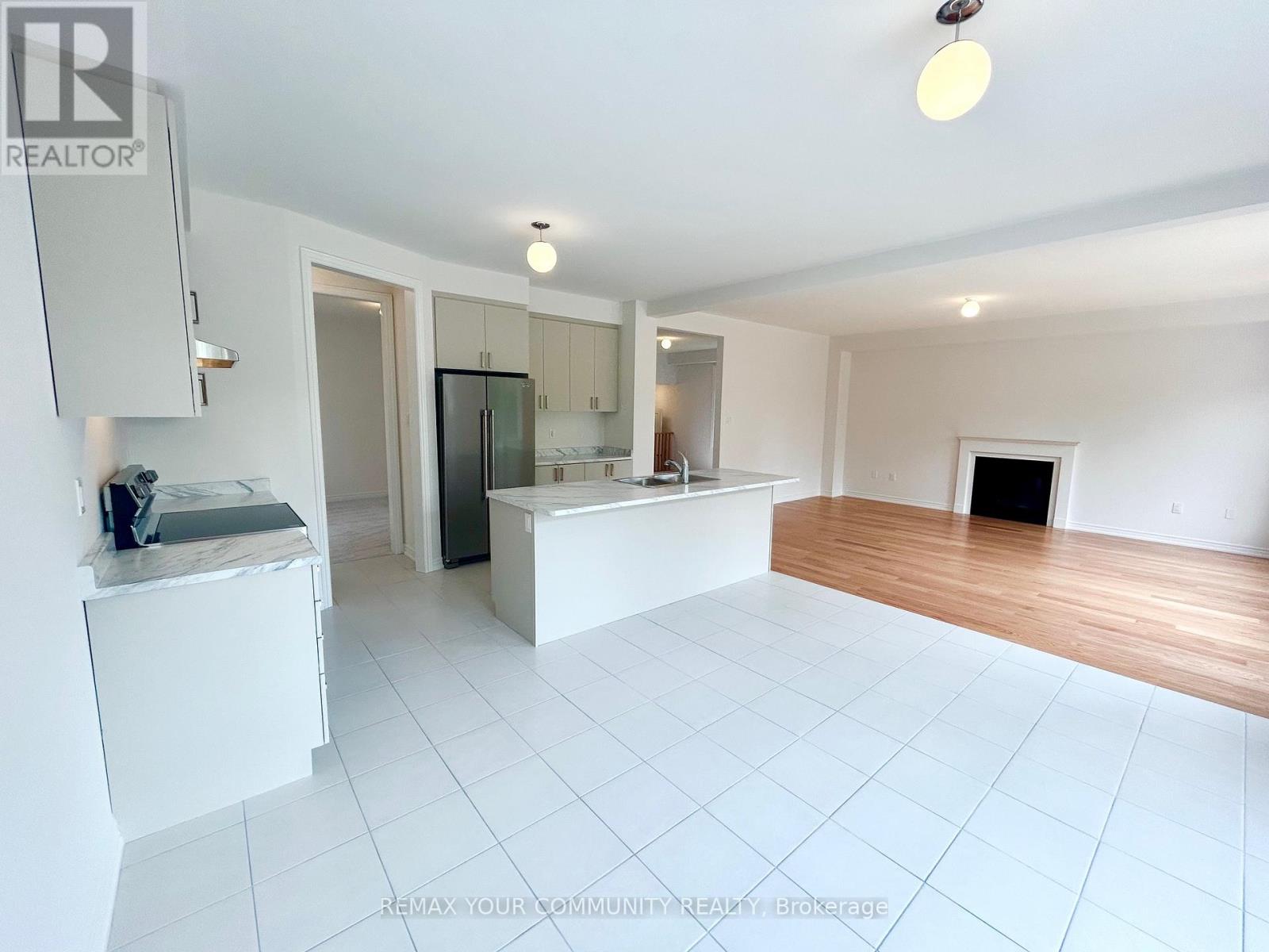 24 Baycroft Boulevard Property Photo 10