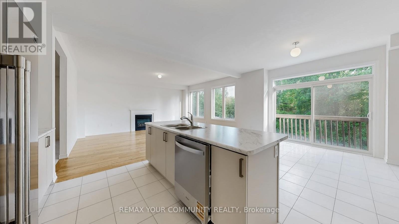24 Baycroft Boulevard Property Photo 14