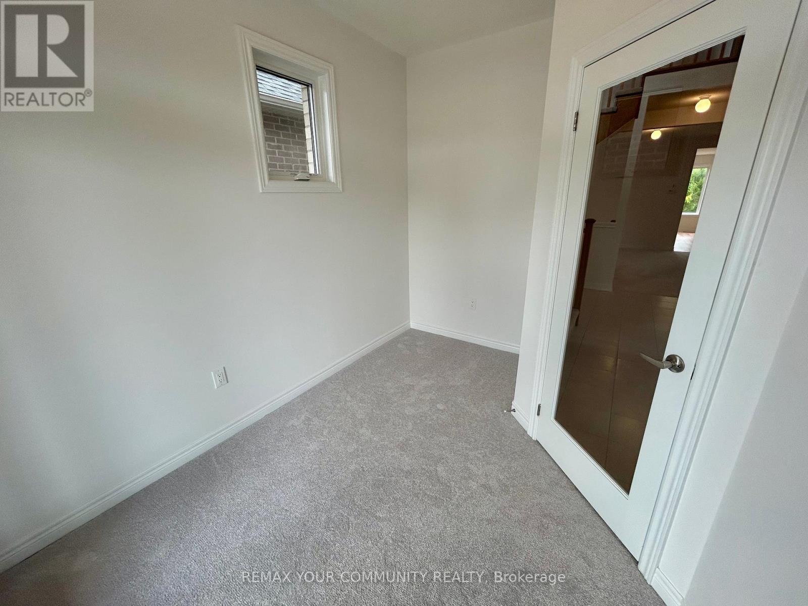 24 Baycroft Boulevard Property Photo 30
