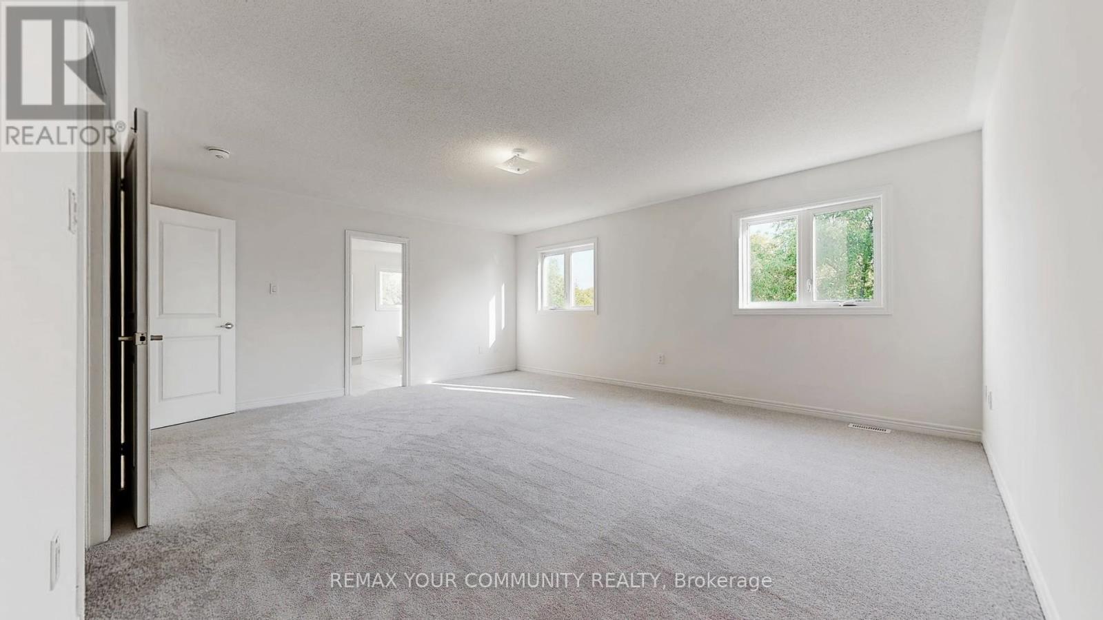 24 Baycroft Boulevard Property Photo 37