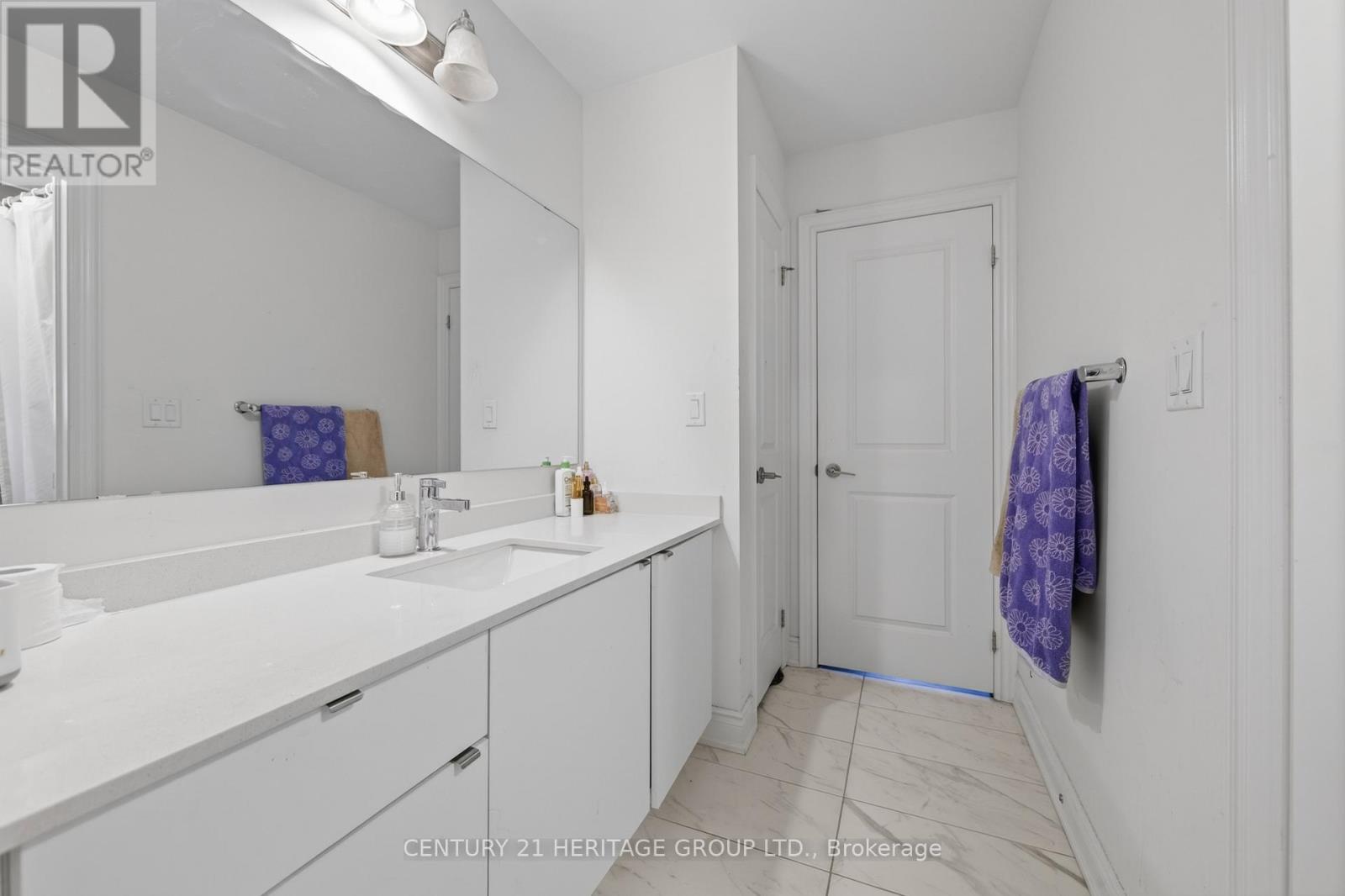 77 Montrose Boulevard Property Photo 22