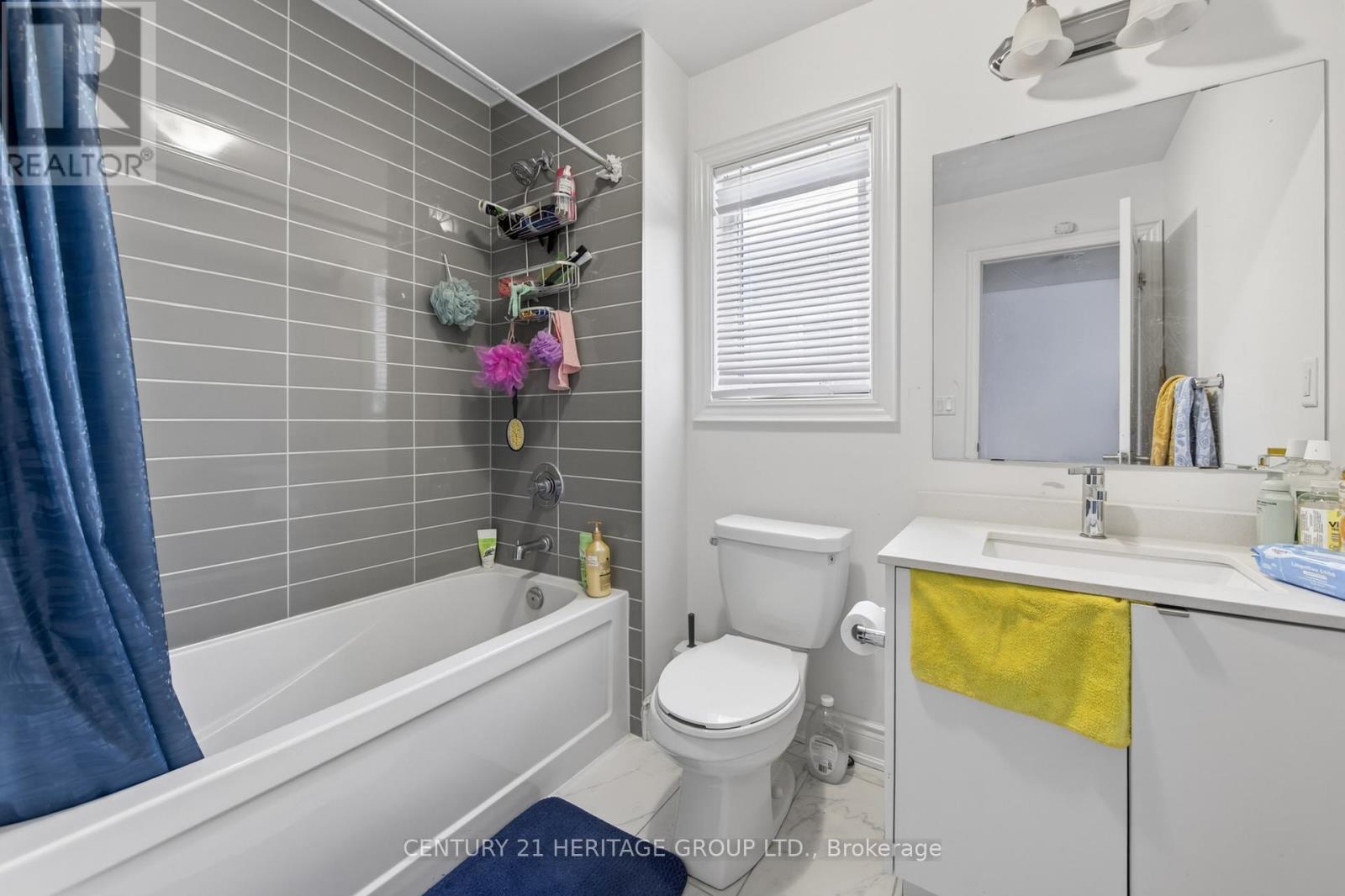 77 Montrose Boulevard Property Photo 25