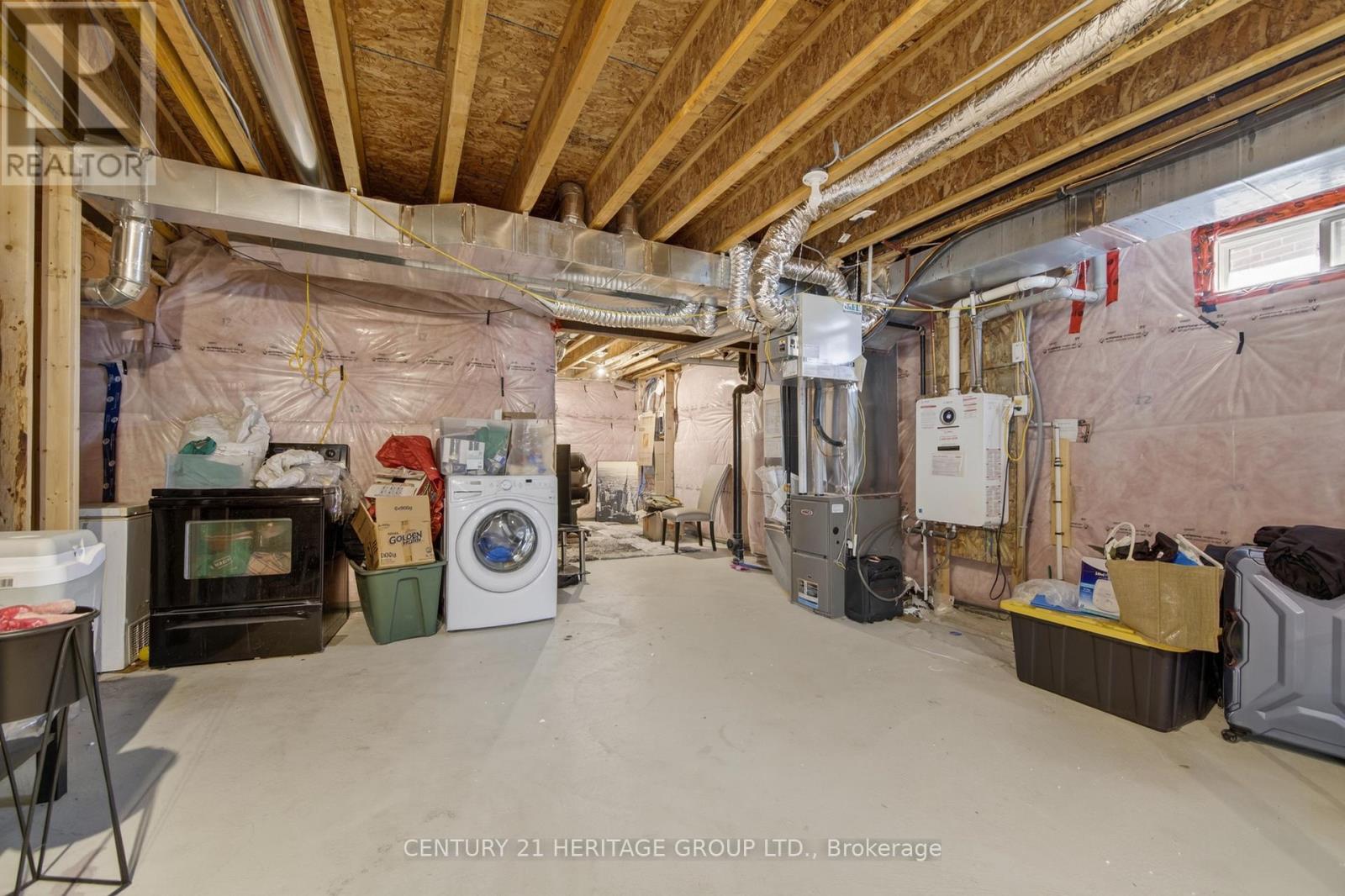 77 Montrose Boulevard Property Photo 28
