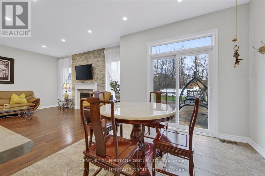 136 Riveredge Drive Property Photo 13