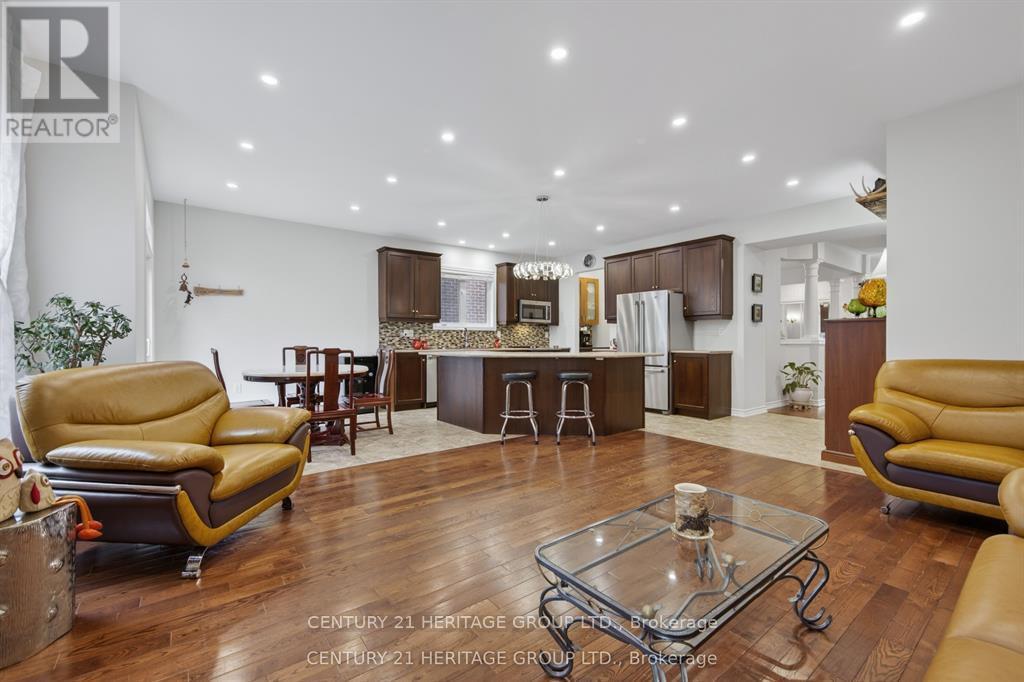 136 Riveredge Drive Property Photo 15