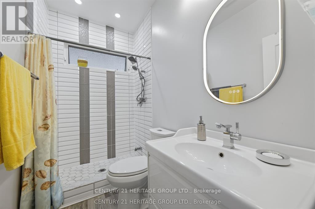 136 Riveredge Drive Property Photo 22