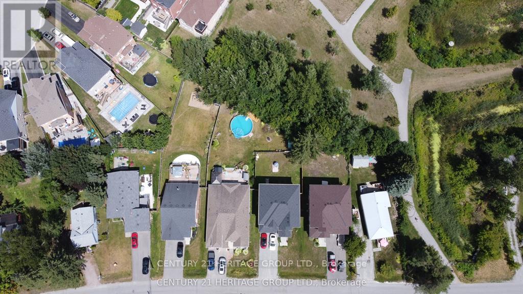 136 Riveredge Drive Property Photo 39