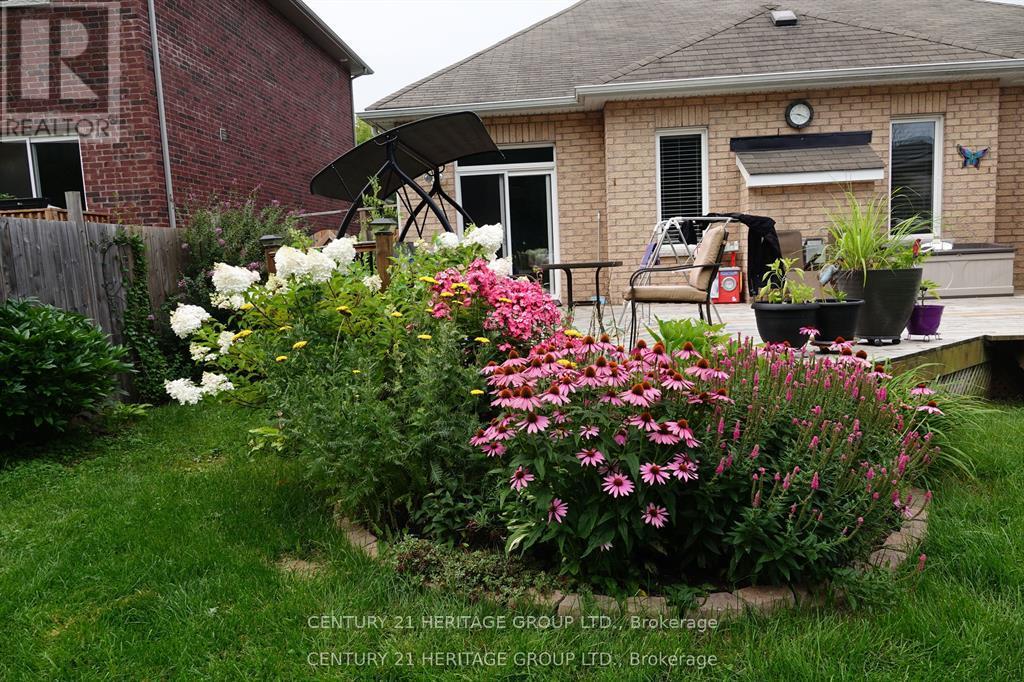 136 Riveredge Drive Property Photo 40