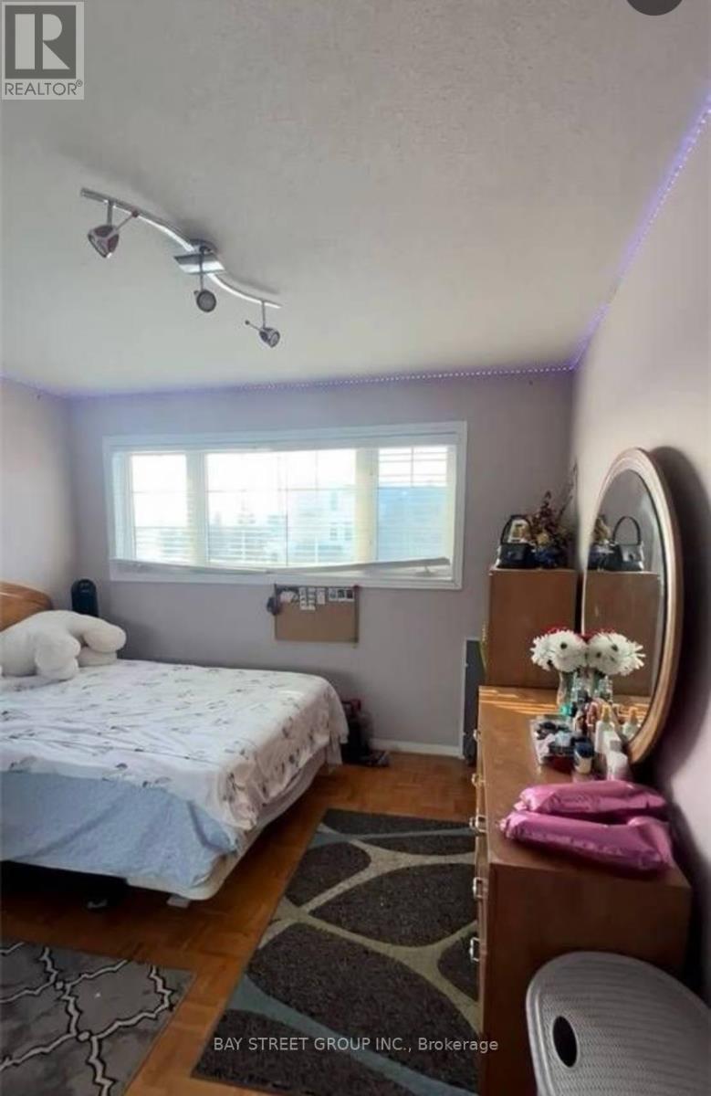 63 Yorkland Street Property Photo 7