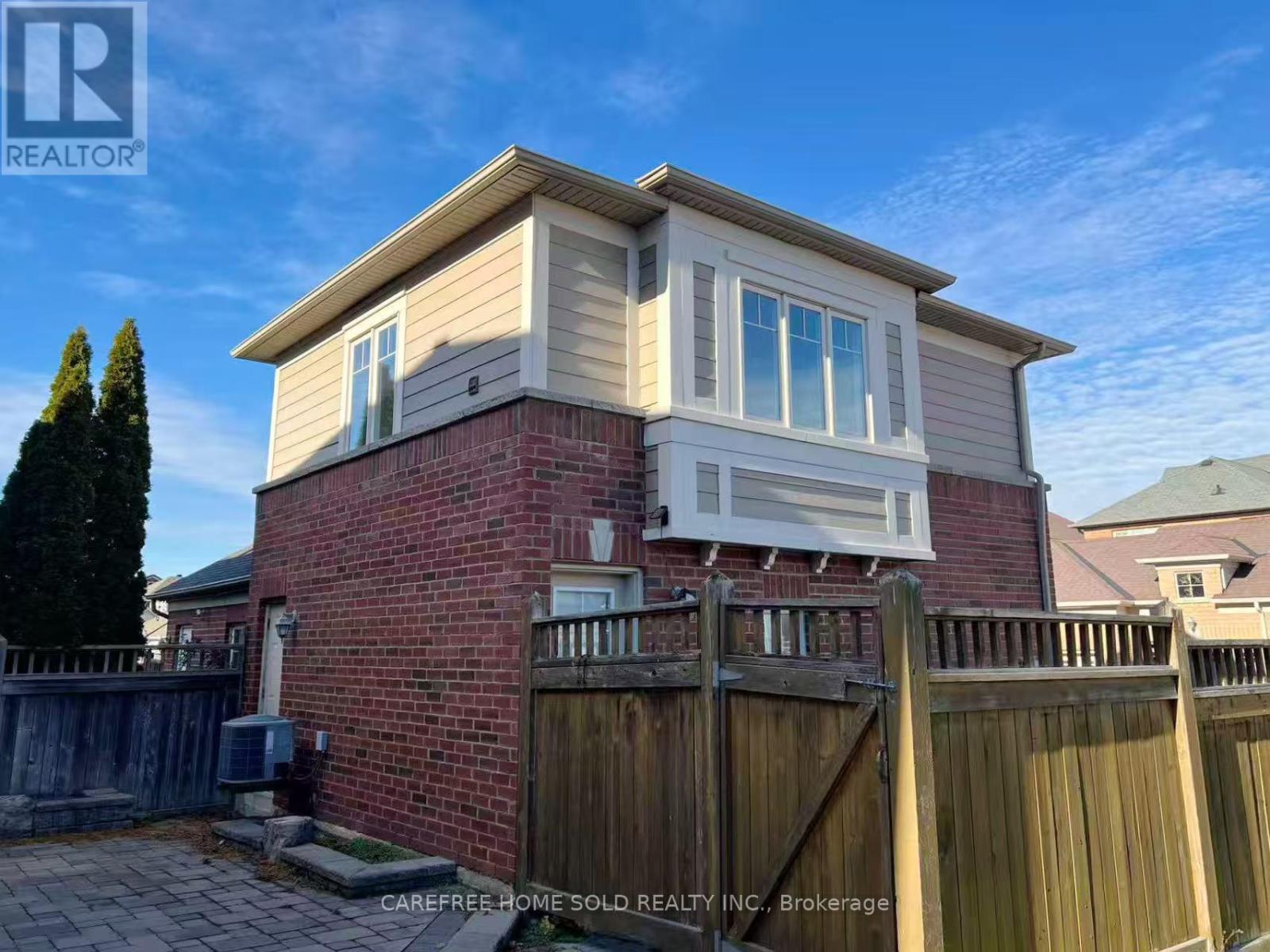 33 Oakmoor Lane Property Photo 33