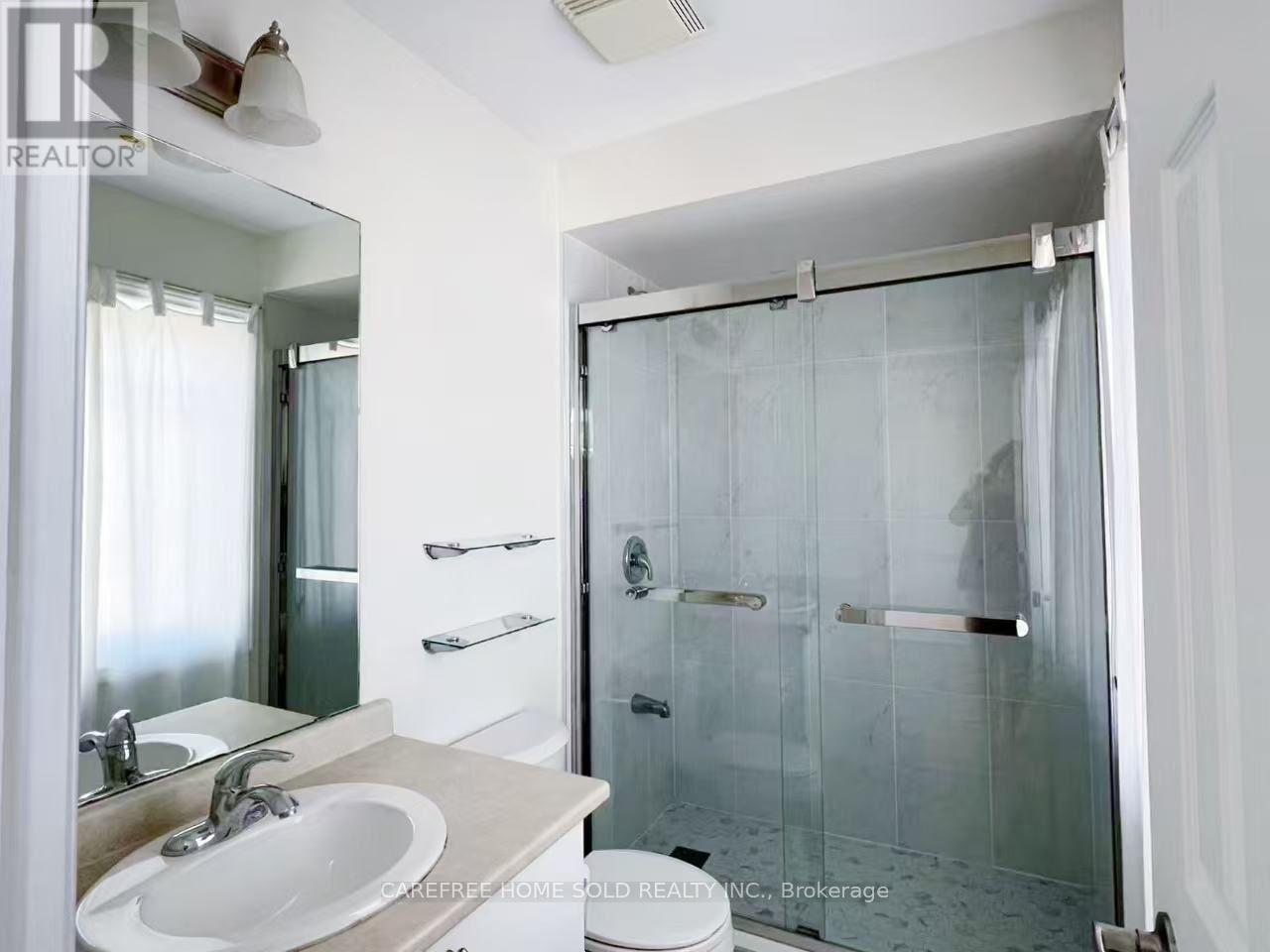 33 Oakmoor Lane Property Photo 37