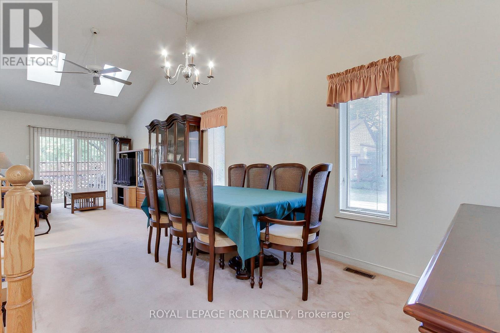 16 - 121 Green Briar Road Property Photo 16