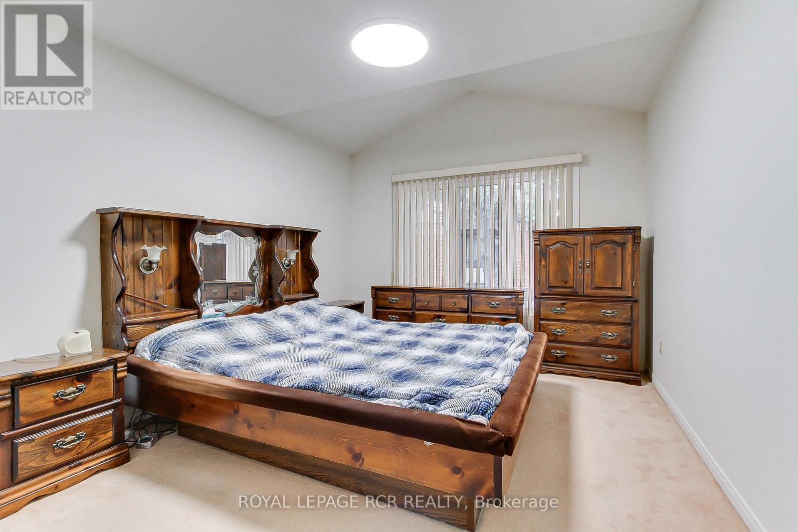 16 - 121 Green Briar Road Property Photo 20