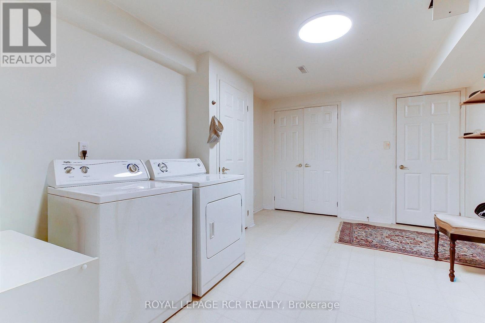 16 - 121 Green Briar Road Property Photo 29