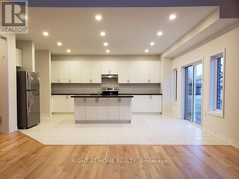 941 Wickham Road Property Photo 2