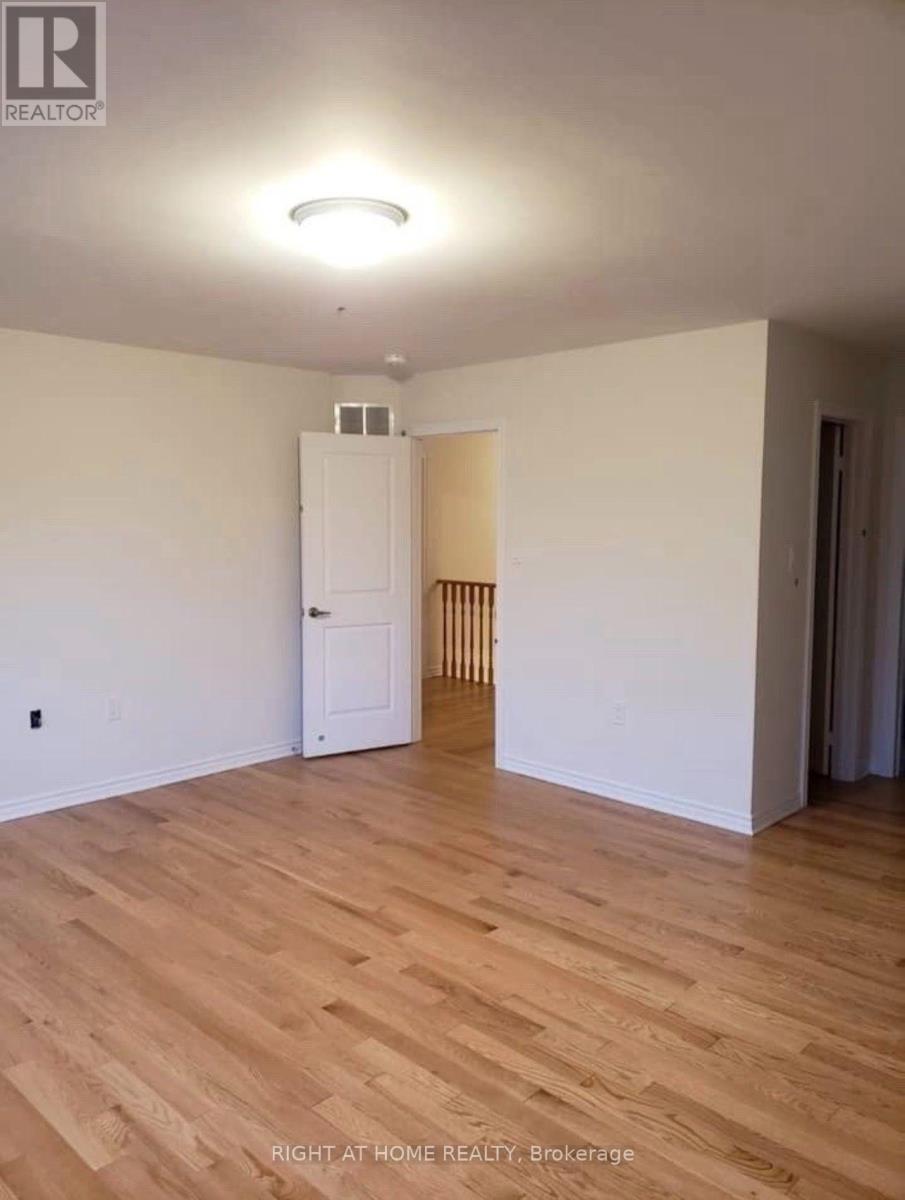 941 Wickham Road Property Photo 10