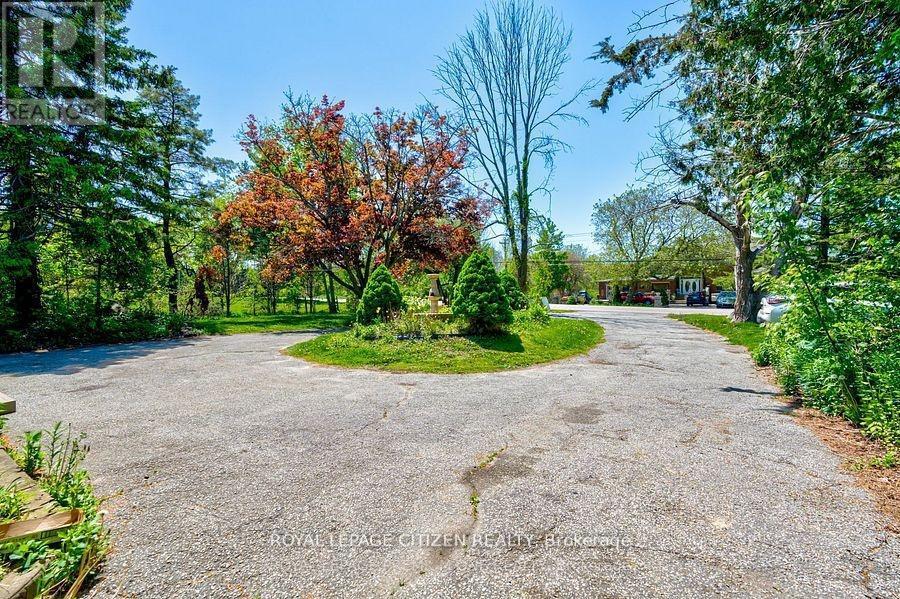 14835 Jane Street Property Photo 2